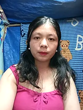 Snapshot of lisa-bae00 chatting on November 29, 10:04 am lisa-bae00 online show from November 29, 10:04 am