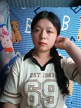lisa-bae00 online show from July 12, 2:07 pm