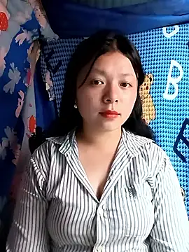 lisa-bae00 online show from March 22, 12:29 pm