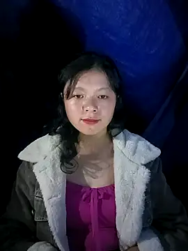 Snapshot of lisa-bae00 chatting on November 13, 10:13 pm lisa-bae00 online show from November 13, 10:13 pm