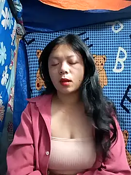 lisa-bae00 online show from December 17, 11:21 pm