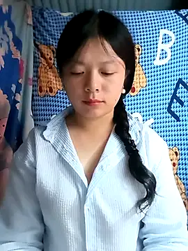 lisa-bae00 online show from June 12, 1:53 pm