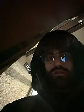 Snapshot of Paapii1098 chatting on December 16, 12:48 am Paapii1098 online show from December 16, 12:48 am