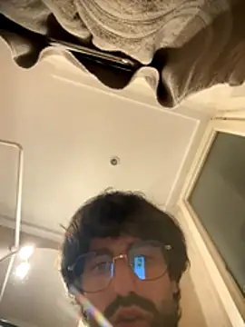 Snapshot of Paapii1098 chatting on November 3, 3:56 am Paapii1098 online show from November 3, 3:56 am