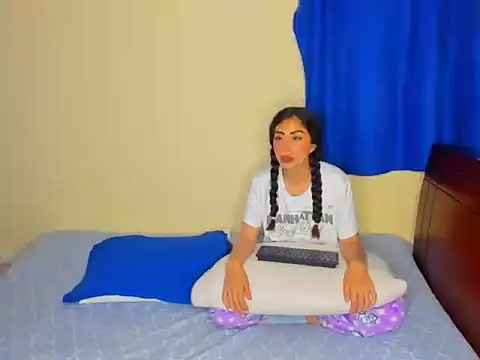 astredad2025 online show from November 20, 3:07 am