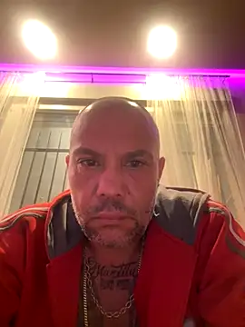 Snapshot of gitanoMad chatting on November 14, 11:30 pm gitanoMad online show from November 14, 11:30 pm