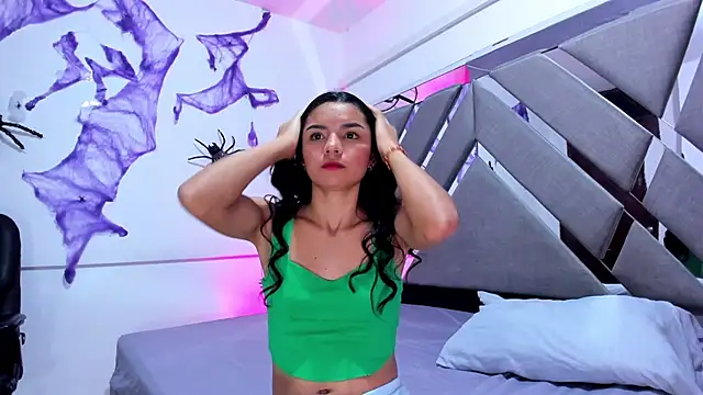 Snapshot of Crystal_Stones chatting on October 24, 5:28 am Crystal Stones online show from October 24, 5:28 am