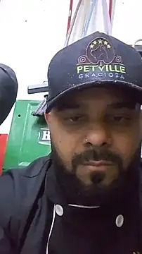 Snapshot of Sfdocom chatting on November 13, 9:30 pm Sfdocom online show from November 13, 9:30 pm