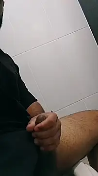 Snapshot of Sfdocom chatting on November 20, 7:14 pm Sfdocom online show from November 20, 7:14 pm