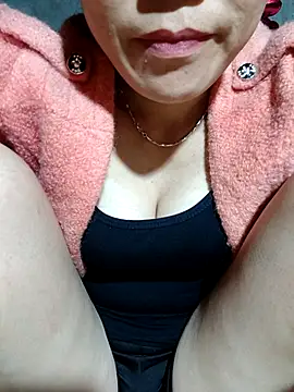 Snapshot of Bear_bear0 chatting on November 11, 3:51 pm Bear bear0 online show from November 11, 3:51 pm