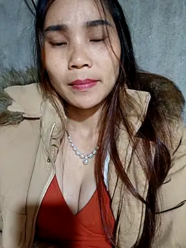 Snapshot of Bear_bear0 chatting on November 18, 6:00 pm Bear bear0 online show from November 18, 6:00 pm