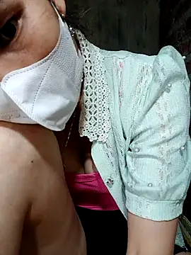 Snapshot of Bear_bear0 chatting on November 9, 2:15 am Bear bear0 online show from November 9, 2:15 am