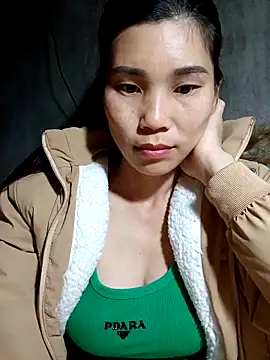 Snapshot of Bear_bear0 chatting on November 21, 11:15 pm Bear bear0 online show from November 21, 11:15 pm