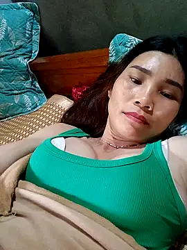 Snapshot of Bear_bear0 chatting on November 18, 5:55 am Bear bear0 online show from November 18, 5:55 am