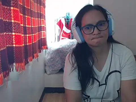 Kinkybela2025 online show from May 21, 12:41 am