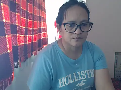 Snapshot of Kinkybela2025 chatting on June 11, 12:32 am Kinkybela2025 online show from June 11, 12:32 am