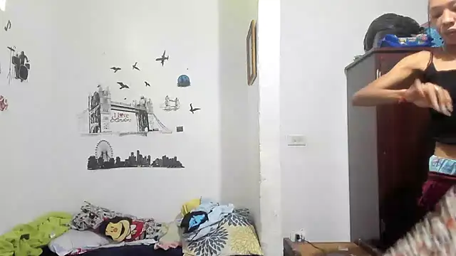 YAILIN 04 online show from December 18, 5:06 pm