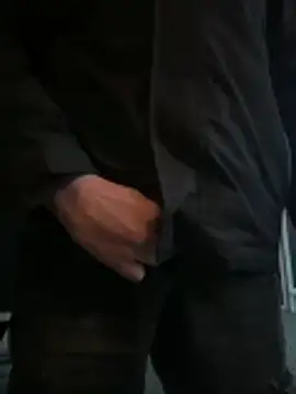 Snapshot of bart98geil chatting on February 14, 6:57 am bart98geil online show from February 14, 6:57 am