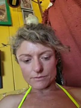 MuscleMommy40 online show from July 16, 4:59 pm