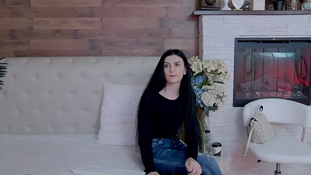 Snapshot of KendraNoir chatting on January 13, 6:50 am KendraNoir online show from January 13, 6:50 am