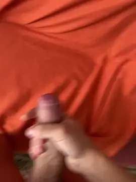 iCum uCum online show from December 3, 7:52 am