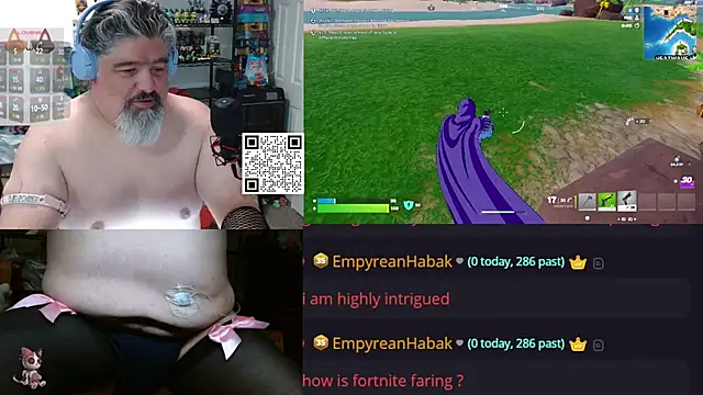 Snapshot of geekycastillo chatting on June 26, 1:44 am geekycastillo online show from June 26, 1:44 am