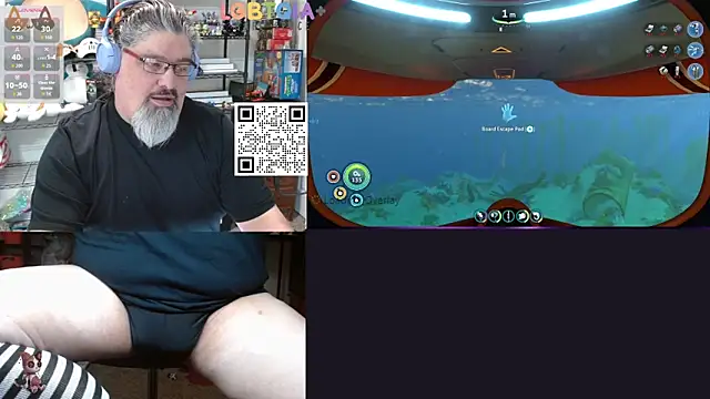 Snapshot of geekycastillo chatting on May 19, 3:57 am geekycastillo online show from May 19, 3:57 am