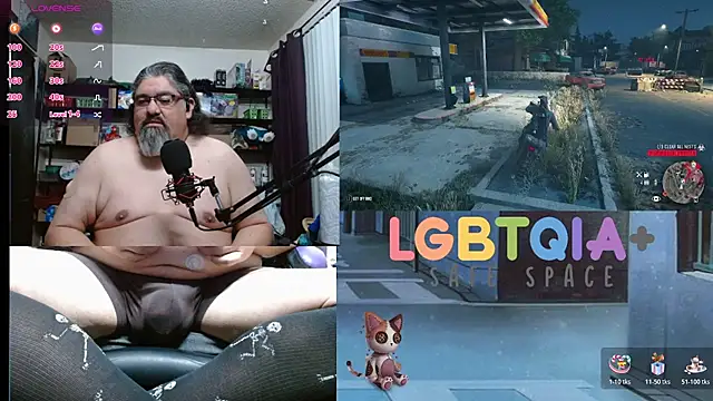 Snapshot of geekycastillo chatting on November 18, 3:54 am geekycastillo online show from November 18, 3:54 am