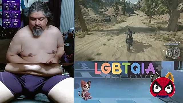 Snapshot of geekycastillo chatting on October 31, 5:04 am geekycastillo online show from October 31, 5:04 am