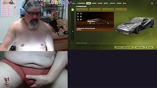 geekycastillo online show from March 30, 3:41 am