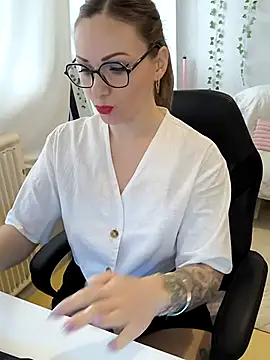 Ninabeauregard online show from March 13, 8:08 am