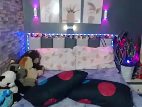 HotNathalie6900 online show from February 13, 7:19 am