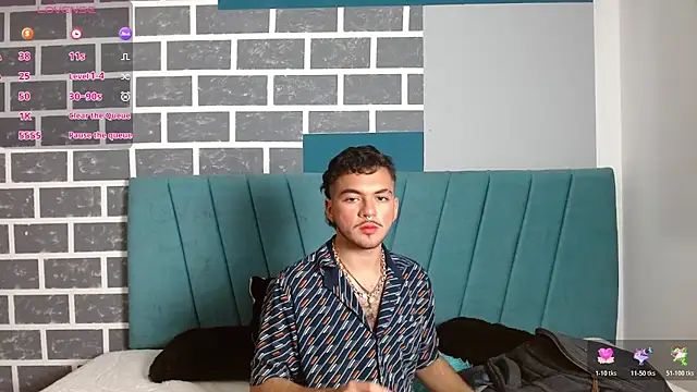 Snapshot of Zac_Golden chatting on November 26, 12:10 am Zac Golden online show from November 26, 12:10 am