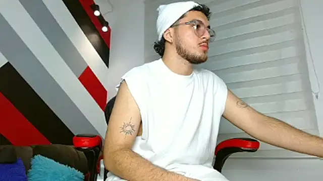 Zac Golden online show from March 29, 1:46 pm