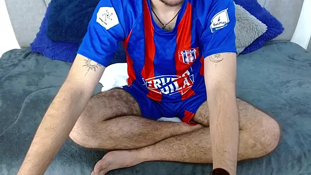 Snapshot of Zac_Golden chatting on November 8, 3:21 am Zac Golden online show from November 8, 3:21 am