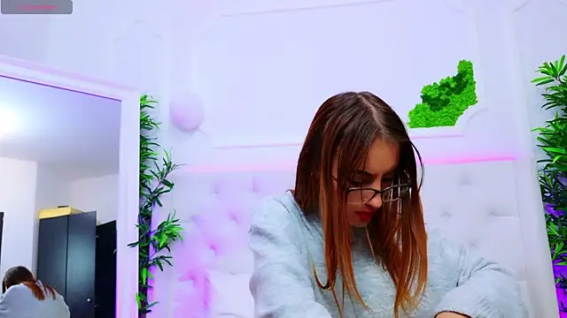 ElisaCharm online show from November 1, 5:03 am