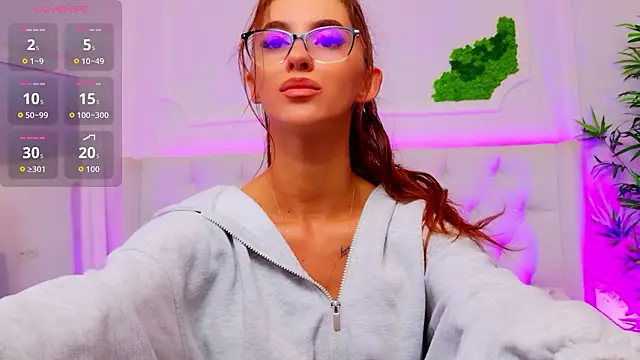 ElisaCharm online show from March 27, 4:54 am