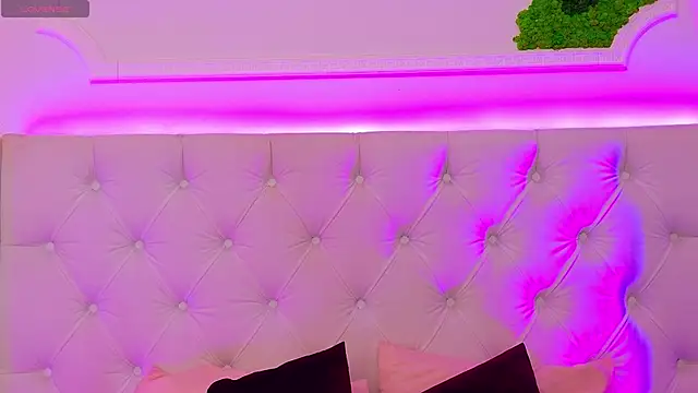 ElisaCharm online show from May 22, 3:48 am