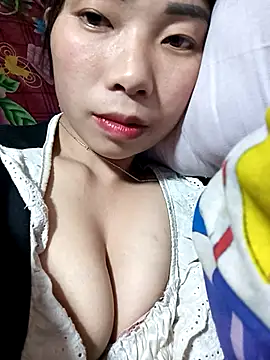 mekaka00 online show from February 10, 1:54 pm