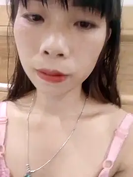 Snapshot of mekaka00 chatting on October 28, 10:25 am mekaka00 online show from October 28, 10:25 am