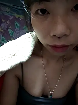 Snapshot of mekaka00 chatting on December 18, 7:07 pm mekaka00 online show from December 18, 7:07 pm