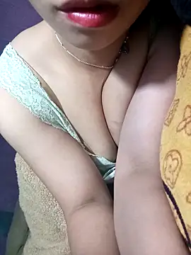 Snapshot of mekaka00 chatting on May 12, 5:30 pm mekaka00 online show from May 12, 5:30 pm