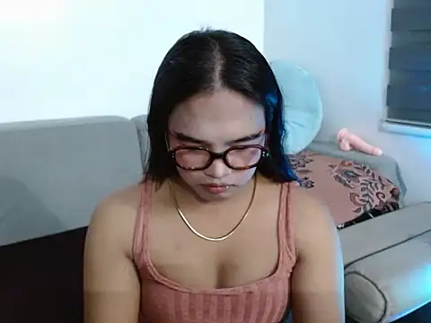 jelai evans online show from November 18, 7:17 pm