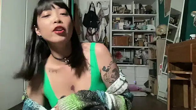 Snapshot of tw_tansan chatting on November 4, 1:48 pm tw tansan online show from November 4, 1:48 pm