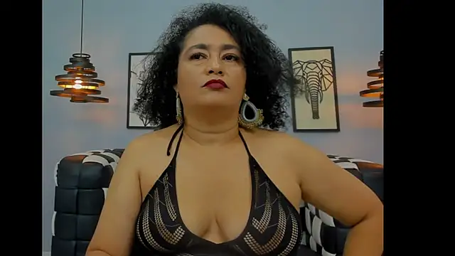 Bianca Millf online show from March 29, 3:41 am