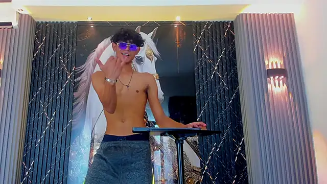 Snapshot of Sex_Boy_33_ chatting on November 7, 7:29 pm Sex Boy 33 online show from November 7, 7:29 pm