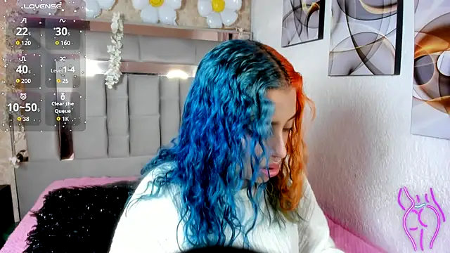 Snapshot of Cristall_ravven chatting on November 5, 8:23 pm Cristall ravven online show from November 5, 8:23 pm