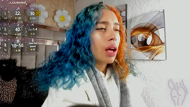 Snapshot of Cristall_ravven chatting on December 16, 12:48 am Cristall ravven online show from December 16, 12:48 am