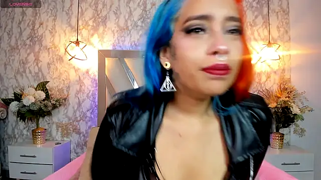 Snapshot of Cristall_ravven chatting on October 21, 2:27 pm Cristall ravven online show from October 21, 2:27 pm