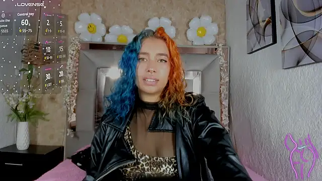 Snapshot of Cristall_ravven chatting on November 20, 3:02 pm Cristall ravven online show from November 20, 3:02 pm